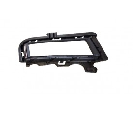 VOLKSWAGEN GOLF- 7- 13/17; SİS LAMBA KAPAĞI İÇ BAĞLANTI BRAKETİ SAĞ SİS DELİKLİ (BFN) 5G0853212E9B9