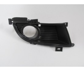 MITSUBISHI LANCER- 04/06; SİS LAMBA KAPAĞI SAĞ SİS DELİKLİ SİYAH (FPI) MN126456