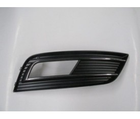 AUDI A4- 13/15; SİS LAMBA KAPAĞI SAĞ SİS DELİKLİ (NİKELAJ ÇITALI) (BFN) 8K0807682K01C