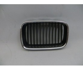 BMW 3 SERI- E36- SD/COUPE- 91/94; ÖN PANJUR SOL SİYAH/NİKELAJ ÇERÇEVELİ (TW) 51138122237