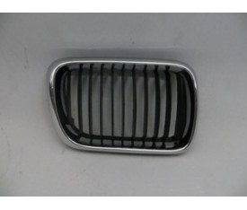BMW 3 SERI- E36- SD/COUPE- 94/98; ÖN PANJUR SAĞ SİYAH/NİKELAJ ÇERÇEVELİ (TYG) 51138195152