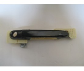 HYUNDAI ACCENT- ERA- 06/12; ÖN KAPI DIŞ AÇMA KOLU SOL SİYAH (İÇ BRAKETİ İLE BİRLİKTE) (BFN) 82650-1E000-CA